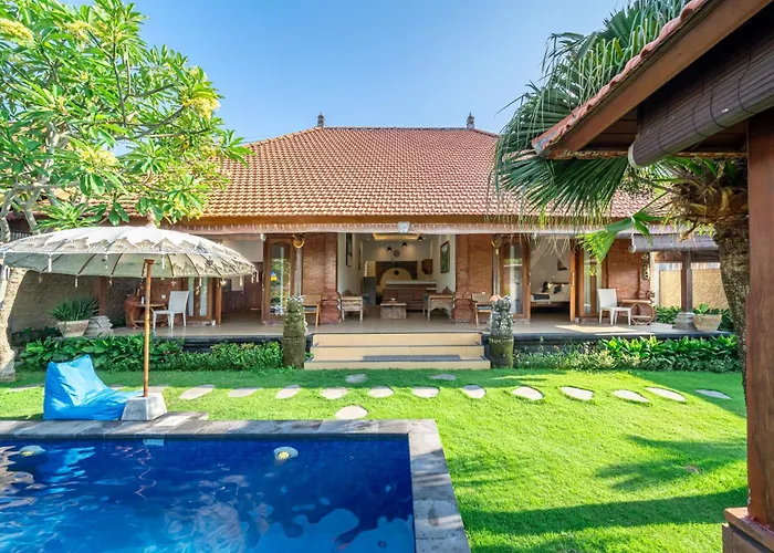 Nelayan Home, 2 Bedroom Villa With Garden Near The Sea