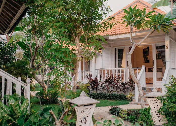 Lebaoh Nusa Cottage