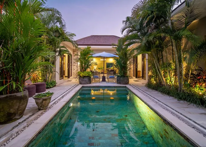 Villa Eleni - 3 Bdr luxe villa in Seminyak hotspot