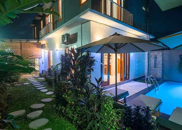 Villa Dua Warna Dencarik