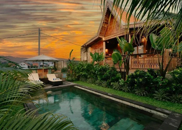 Serene Wooden House - 1Br Villa Close To Beach