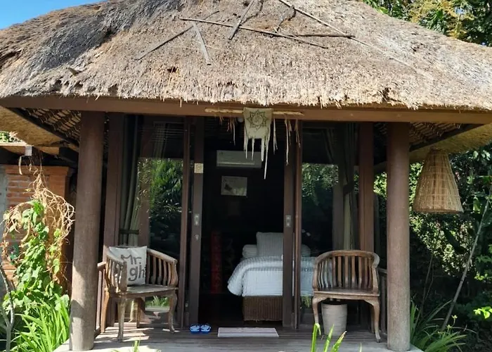 Ketewel Bed & Breakfast Yoga Room