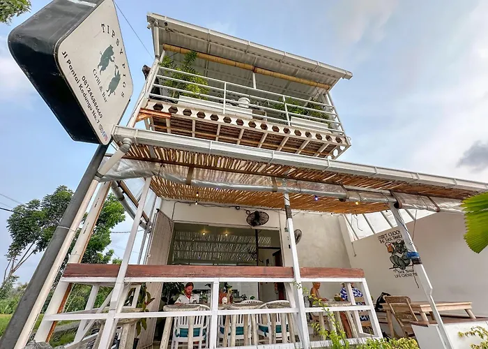 Tipsy Sea View Apartment