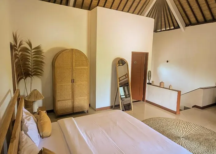 Peaceful & Quiet B&B In Tropical Garden