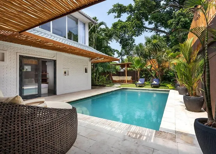 Villa Julietta, 4 Bedroom In The Heart Of Seminyak
