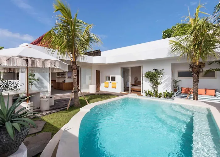 Villa Biro - Stylish 2Br Umalas Villa With Ac Living Room & Rice Field Views