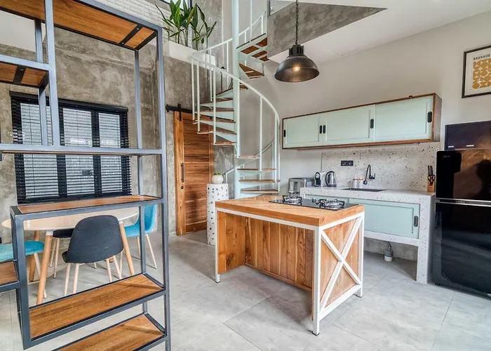 Tuju Apartment 1Br Loft In Umalas