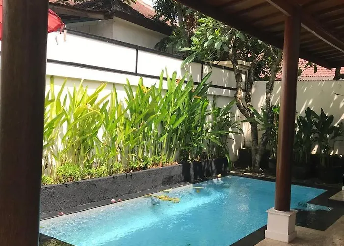 706 Urban Oasis Villa Near Airport