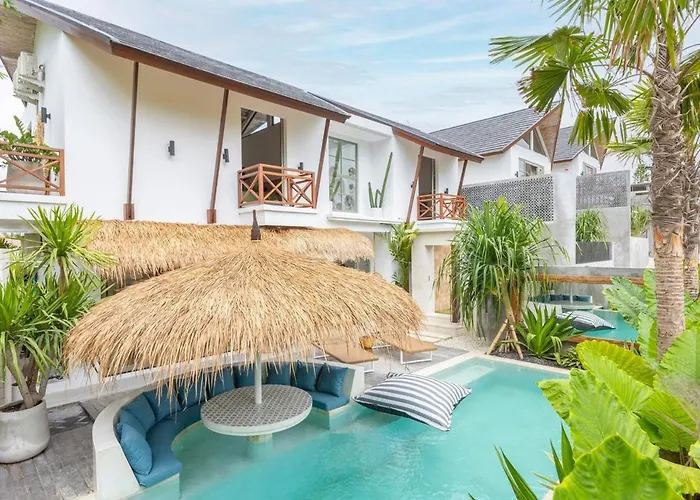 Villa Aluna 3Br Villa In Parerenan, Canggu