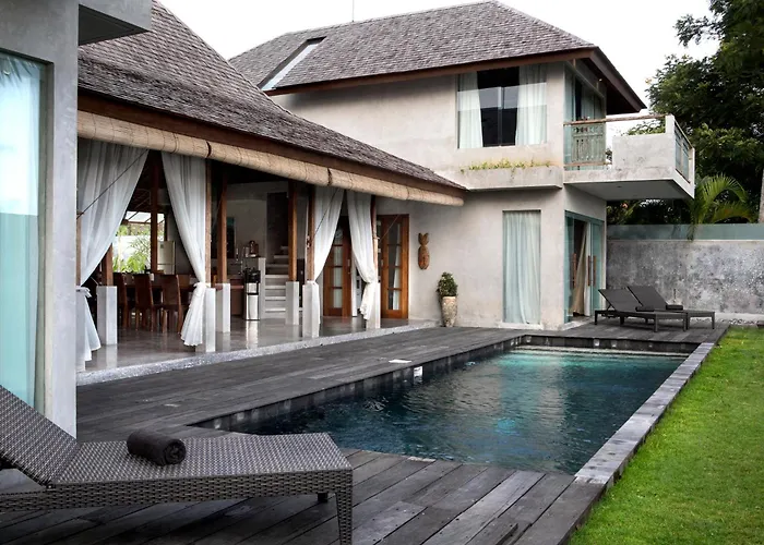 Surflodge Limasan Bali