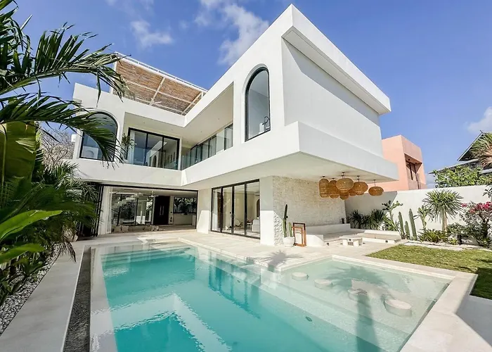 Casa Jomo 5 Bedroom Luxury Seaview Villa With Kids Playroom, Bingin
