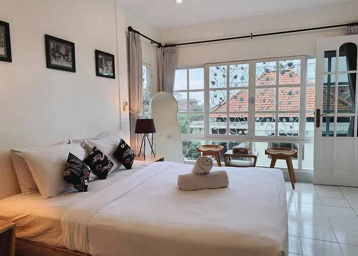 Legian Beach House Apartment'S And Studio