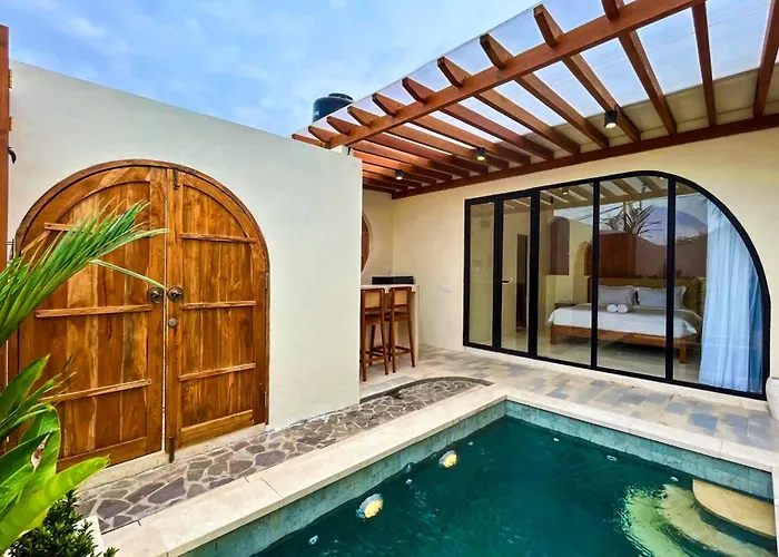 Esha Private Pool Villas By Agata