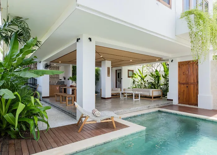 Treetop 3 - Panoramic 3 Storey Villa, 3 Mins To Bingin Beach