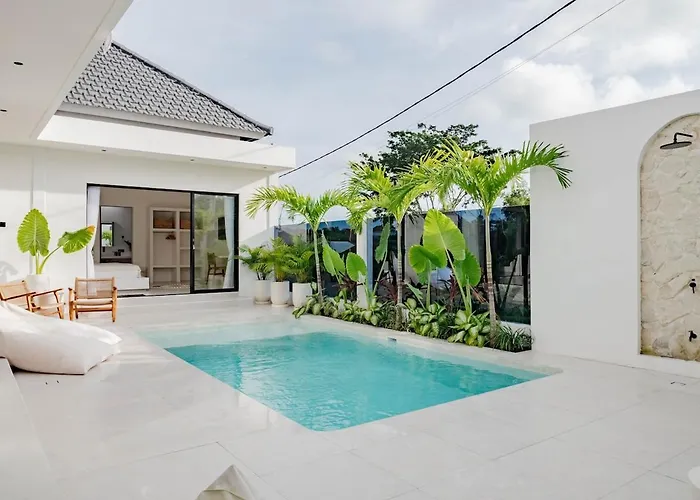 Casa Bila - Luxe & Central 3Br Pool Villa