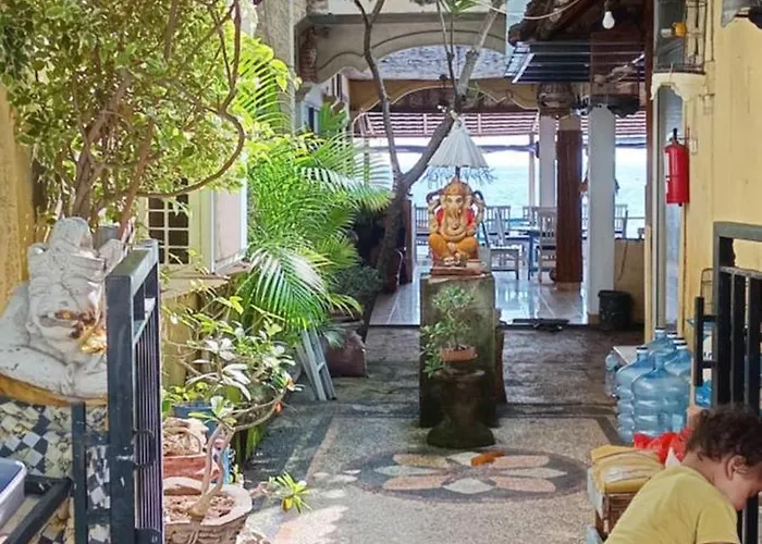 Sunrise Cafe Bungalows