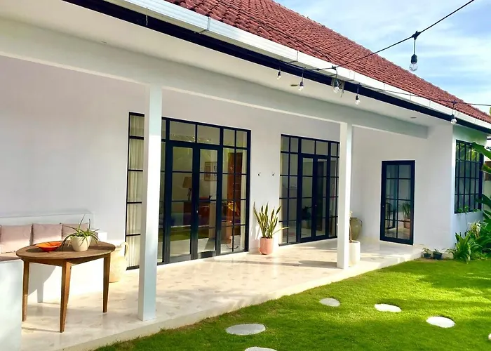 1Br Villa With Office And Pool In Central Pererenan