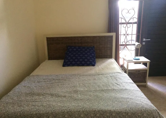 Simple Apartment 3