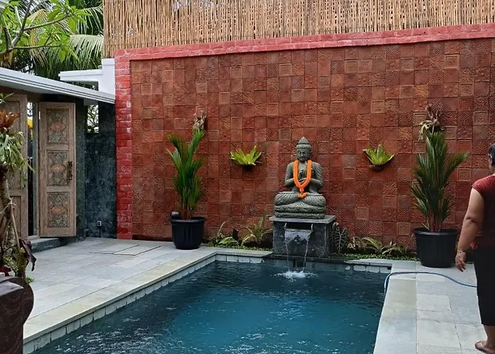 Villa Tenang