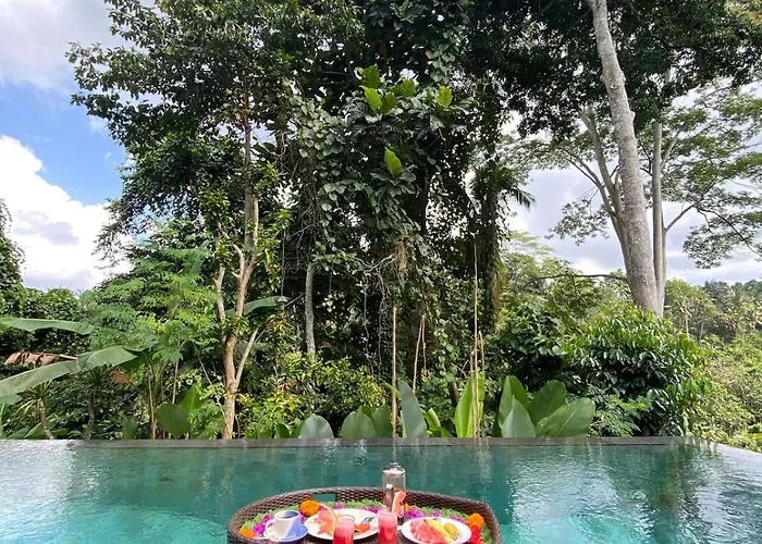 Vishnu Villa - 2Br Ubud Jungle Retreat With Shared Pool