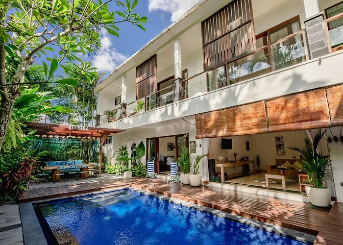 Villa Alleira - 5 Bedroom Villa In Centre Location Of Seminyak