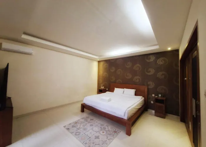 Max Guest House
