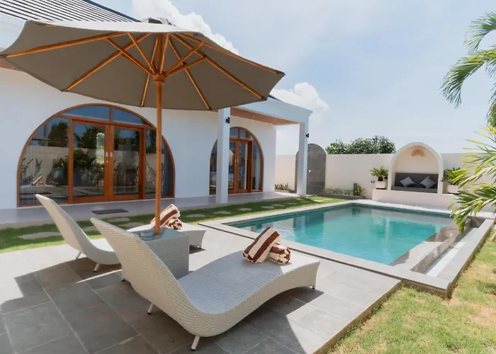Karang Padma Villas