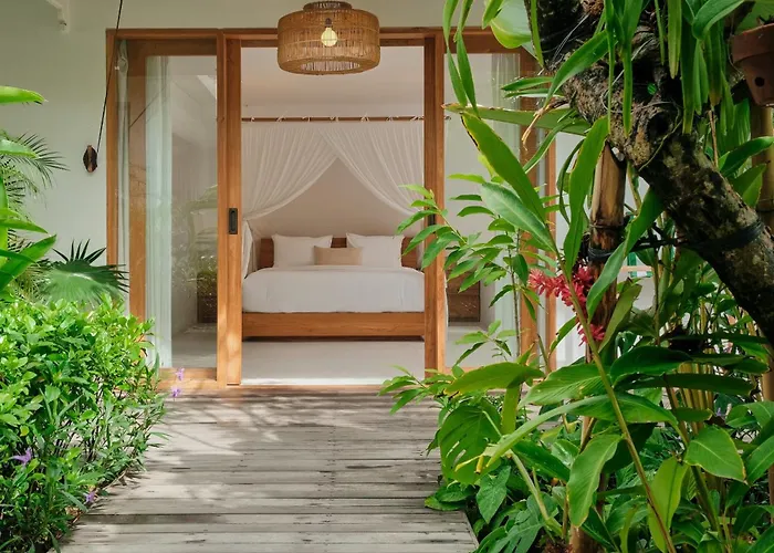 Villa Bali Manis By The Bali Agent - Central Seminyak 4Br Villa With Private Pool, Perfect For Families & Groups