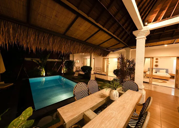 Stylish Tropical Villa Barroso Canggu Shortcut