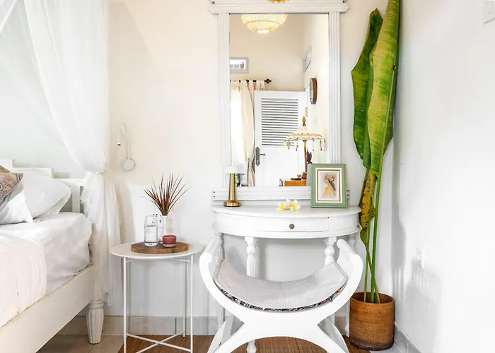 Moon & Honey Villa