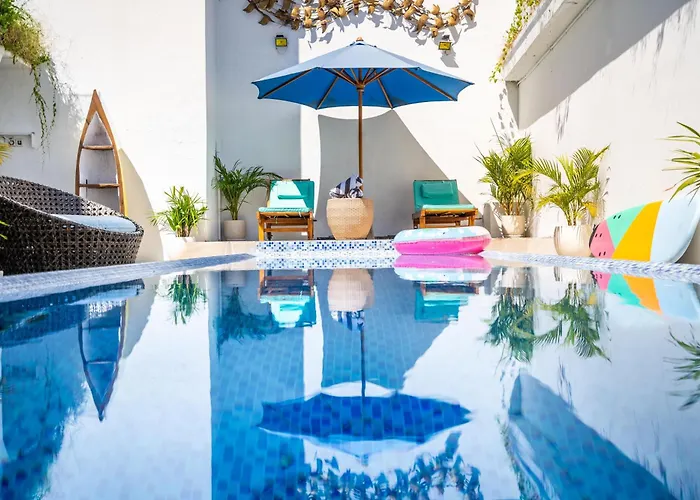 Villa Azure 2 - Master Suite In Shared Pool Villa