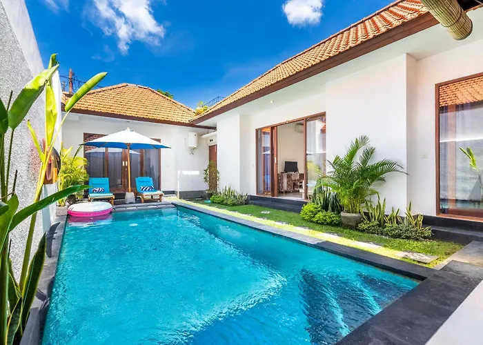 Villa Azure 3 - Tropical 4-Bedroom Pool Villa Near Seminyak