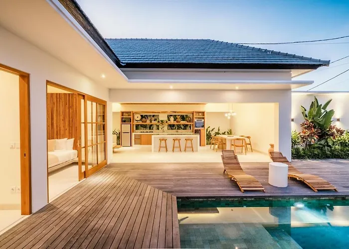 Villa Komorebi - Modern & Luxury 3Br - Central Canggu Beach