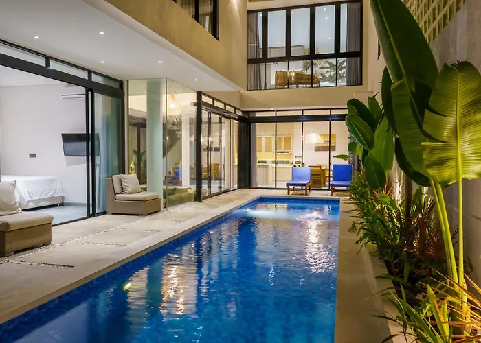 New 3 Bedroom Villa With Rooftop Central Seminyak