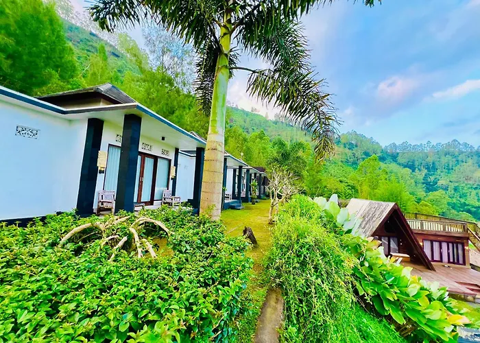 Batur Cliff Panorama