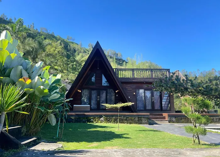 The Cliff Villa