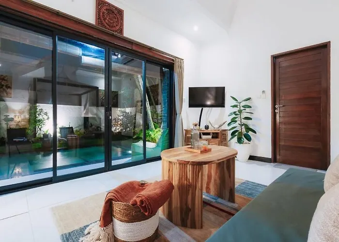 Chintana Home Sanur - Tropical Lush Landscapes, And Serene Atmospheres