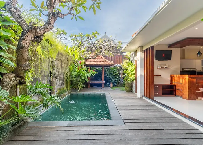 Puji Villa 3 In The Heart Of Berawa Canggu