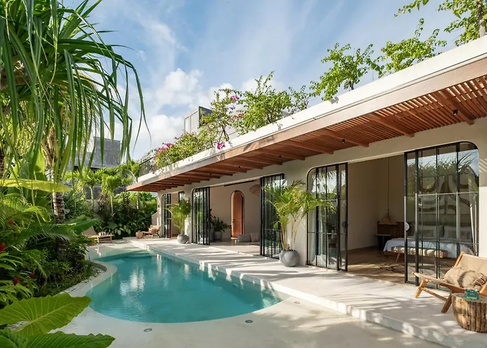 New Sass Villa - Stylish & Modern 3Br At Seminyak