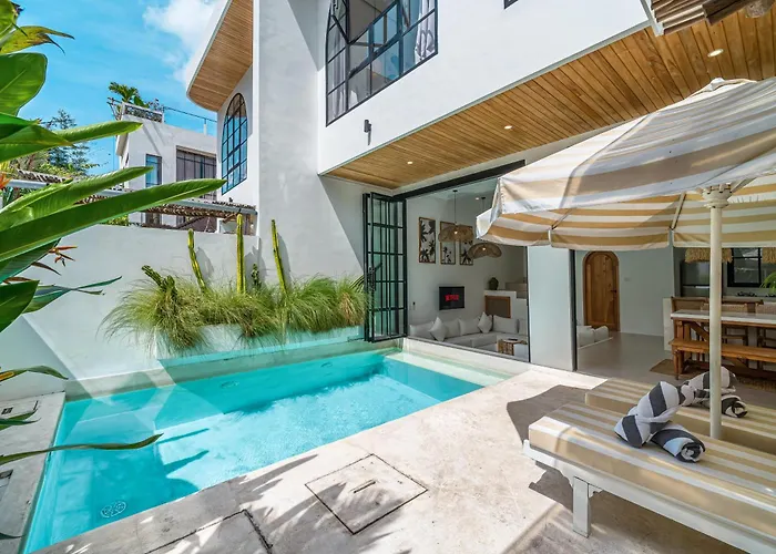 Villa Sunset And Sunrise - 2Br Elegant Villa In Central Canggu