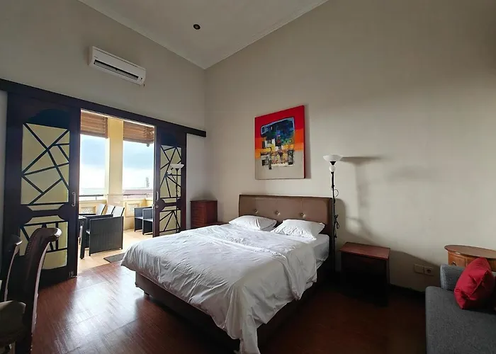 Villa Jessica At Nusa Dua 4Br Up To 14 Person