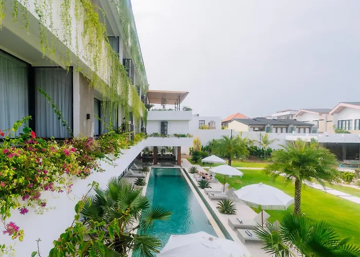 Octa Canggu Villa And Condotel