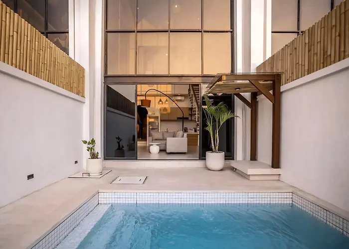 Luxurious 2 Bedroom Villa In Canggu, 8 Minutes From Beach