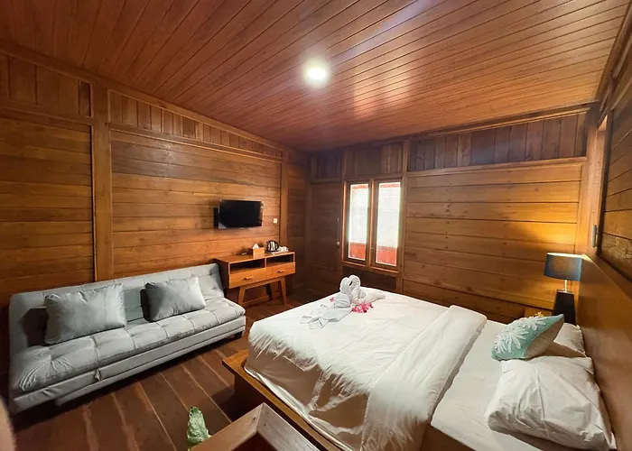 Astayana Home