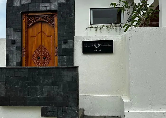 Umah Tumbu Villa, Private Villa