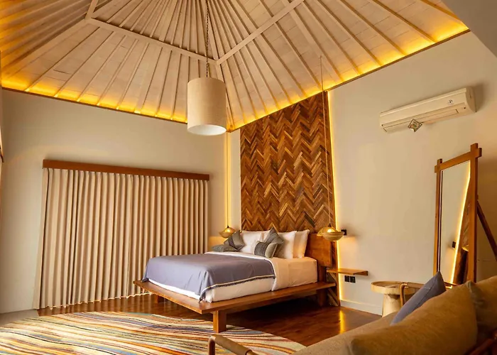 Tuluscolivingseminyakvilla1