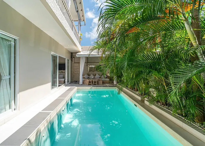 Villa Bali Om Center - Best Location, Beautiful Villa Near The Beach