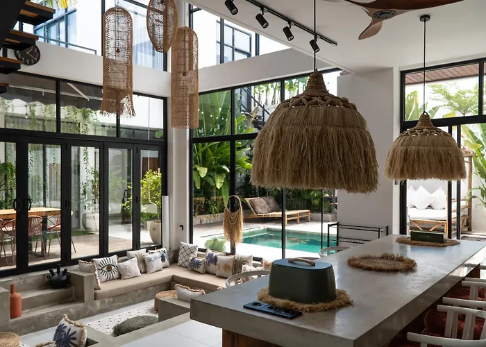 Balimood Luxury 4Br Ocean View Rooftop