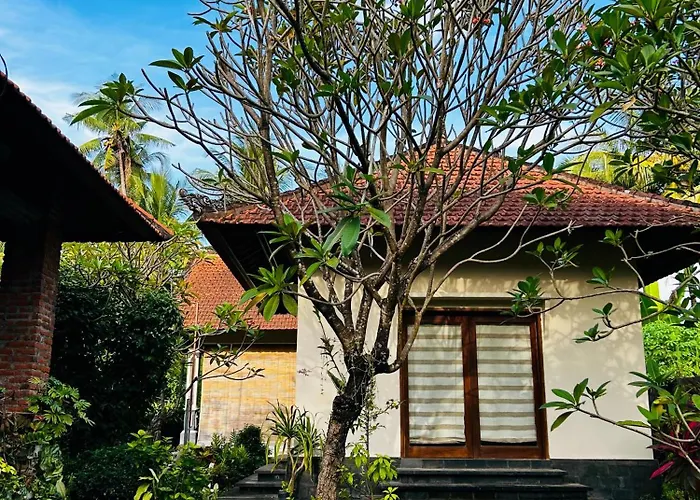 Homey Villa- 5 Mins To The Beach At Bondalem Tejakula
