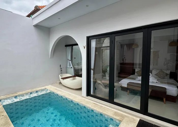 Maithala Villa & Living